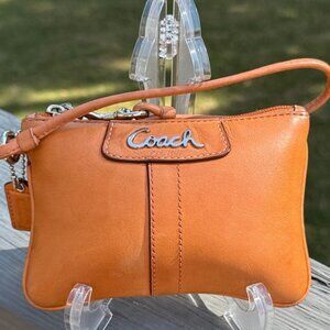 Coach Tan Leather Wristlet (with Hang Tag)(EUC)